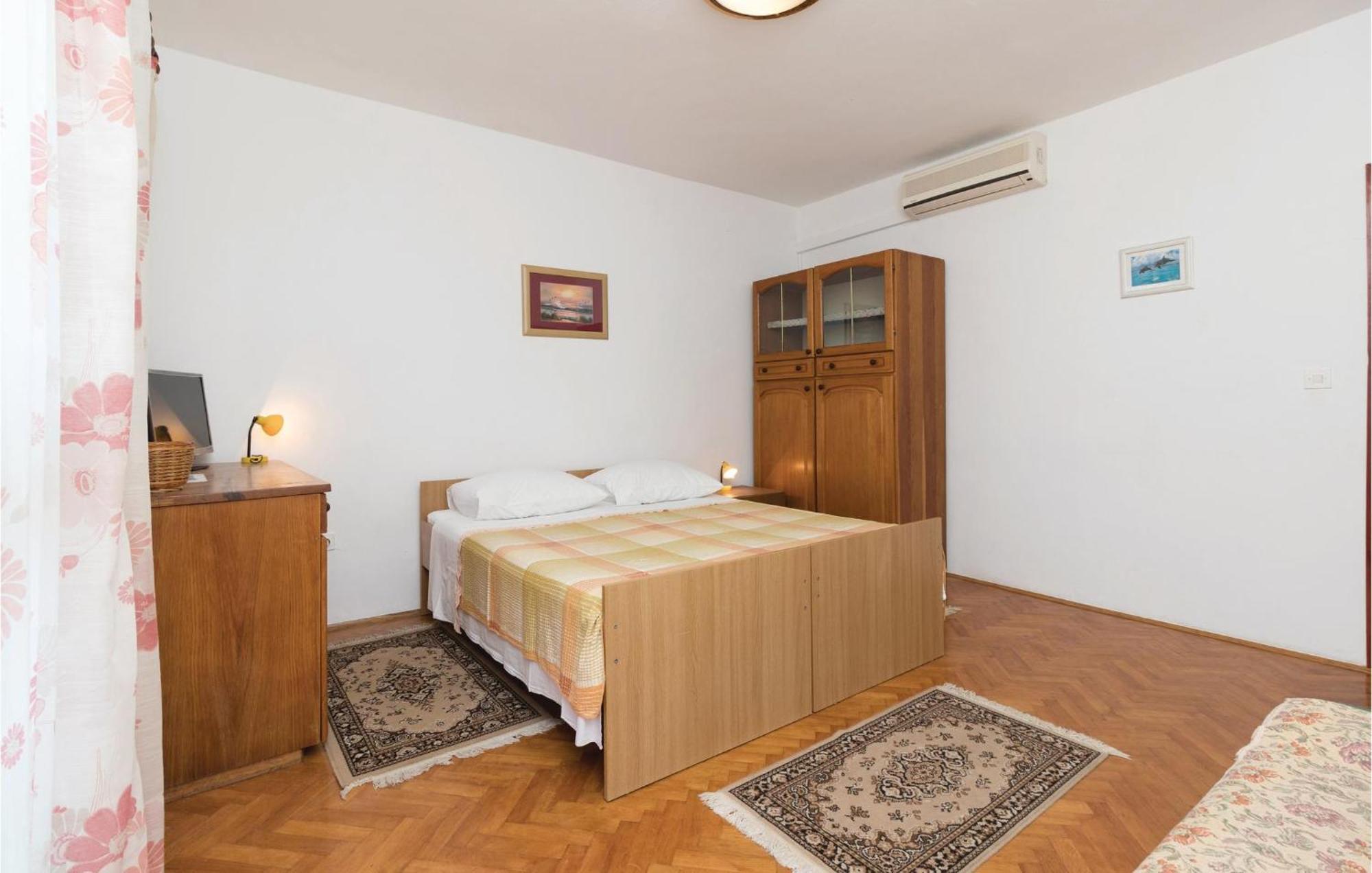 Nice Apartment In Zadar With Wifi Exterior photo