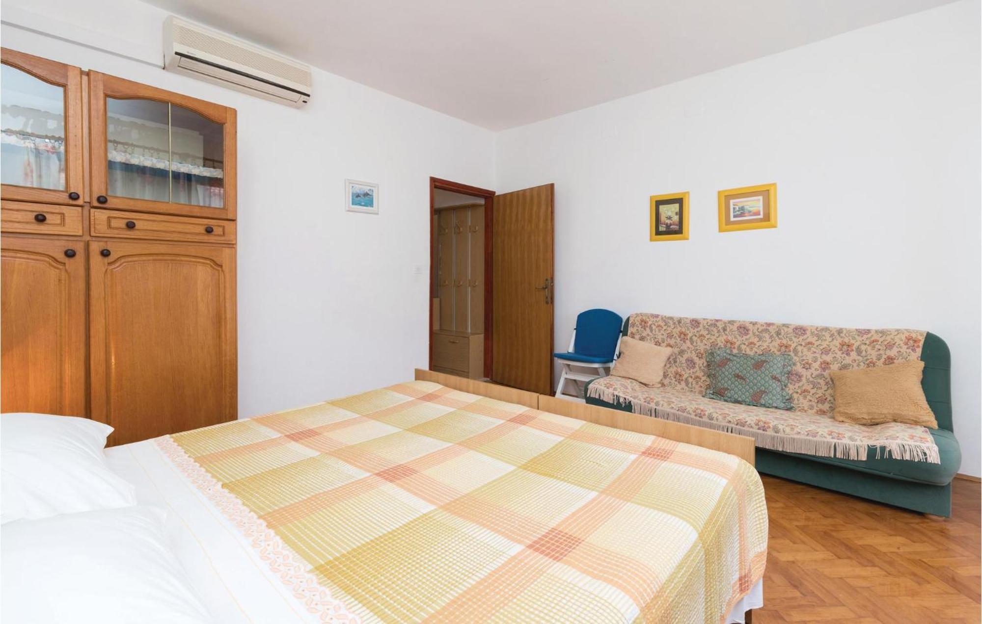 Nice Apartment In Zadar With Wifi Exterior photo